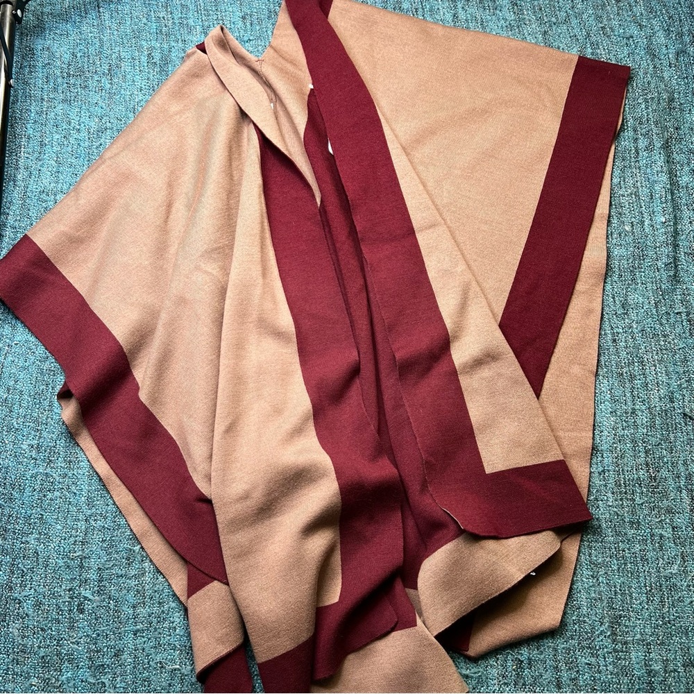 Lululemon Bundle Up Wrap Shawl Merino Wool in Spanish Oak Savannah One Size